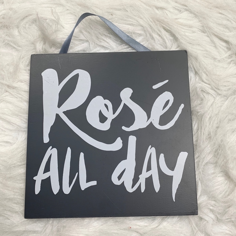 🎉HP🎉🆕Rosé all day home decor sign